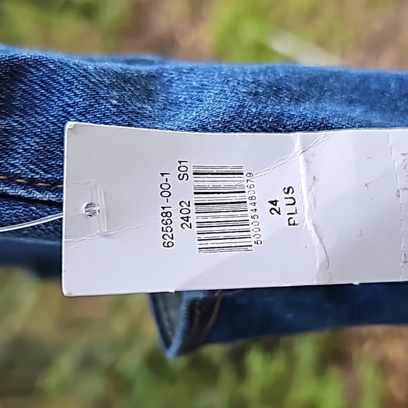 Old Navy Extra High-Waisted Secret-Slim Pockets Sky-Hi Straight 24 Plus Sz Jeans - Picture 7 of 14